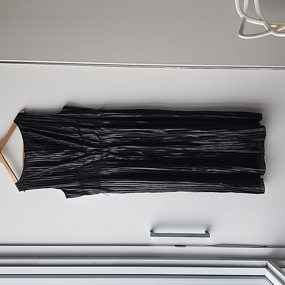 St John Couture Pleated midi Metallic Tri Tone Silk Dress - Picture 9 of 11